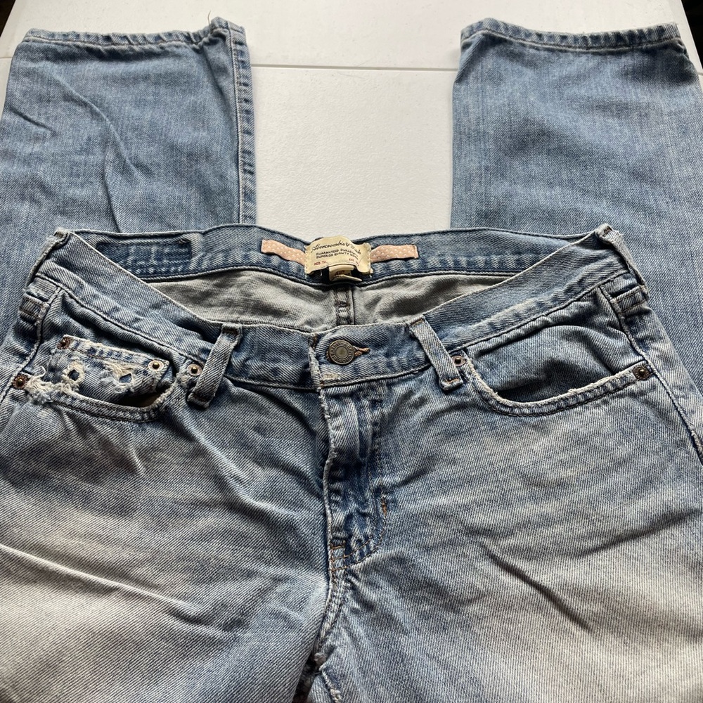 Abercrombie & Fitch Distressed Jeans Size 8R